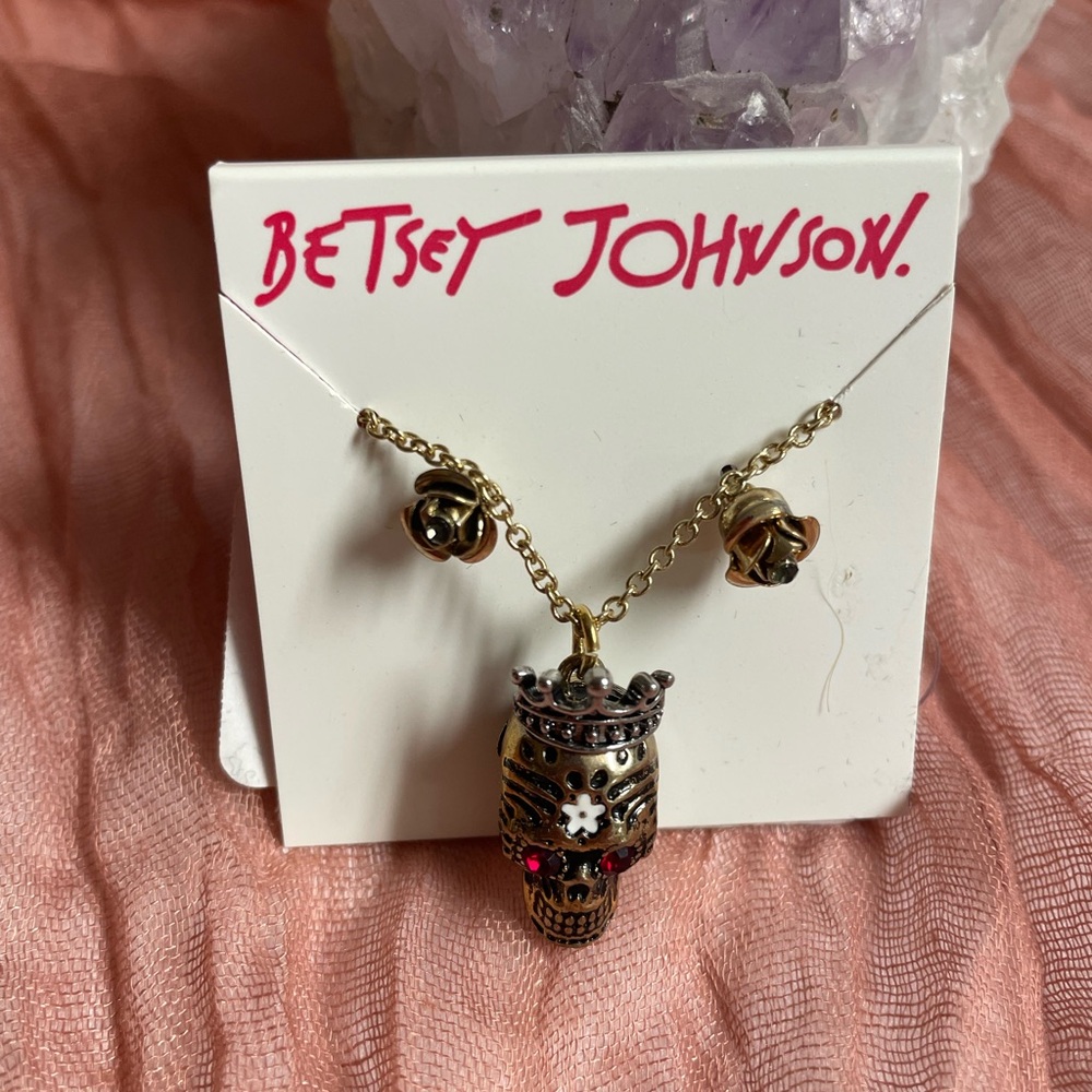 Betsey Johnson Gold Skull Pendant Necklace & Earring Combo